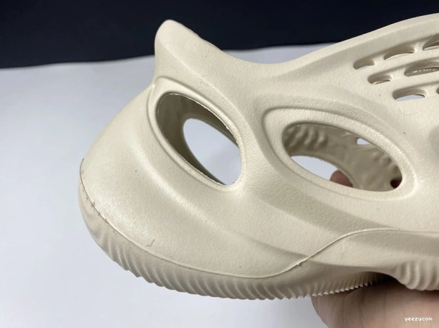Sand Yeezy Foam FY4567 Adidas RNNR 0816